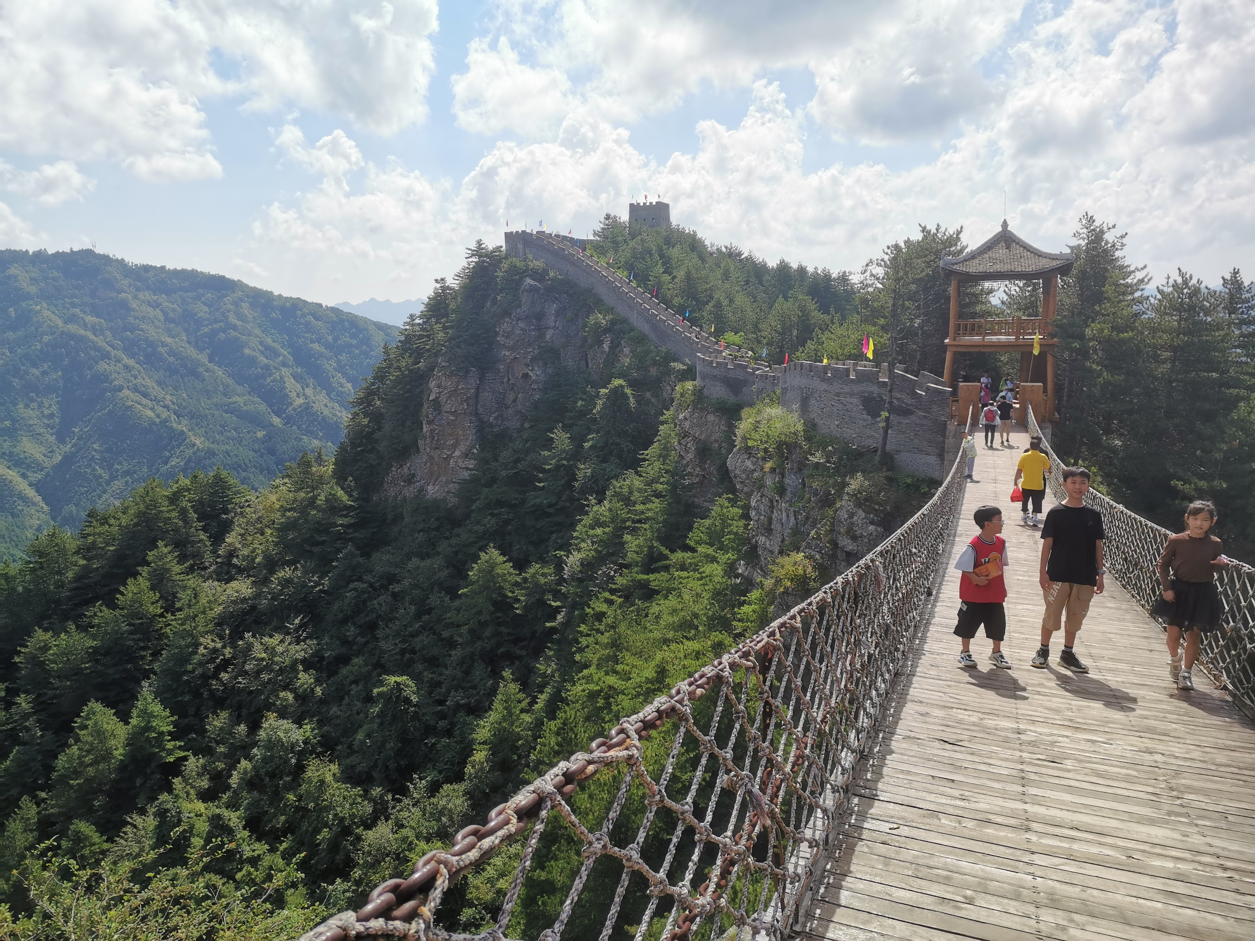 抱犊寨 正观新闻 - 居中 守正 观天下